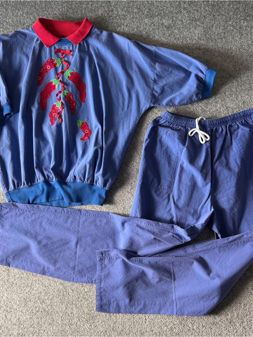 90's 2-Piece Southwestern Red Chili Pepper Embroidered Purple Pant Set Medium